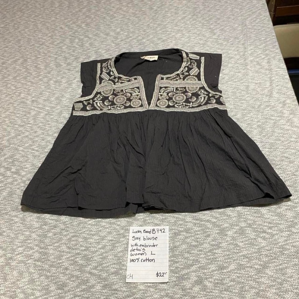 Lucky Brand black cotton blouse with white floral embroidery women L. SKU-B742